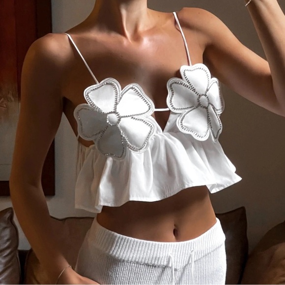 Zara Tops - White Floral Bikini Top xs